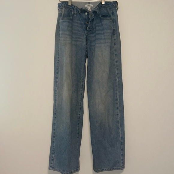 Wide leg jeans. Buttons with cute folded waist detail. - Picture 1 of 3